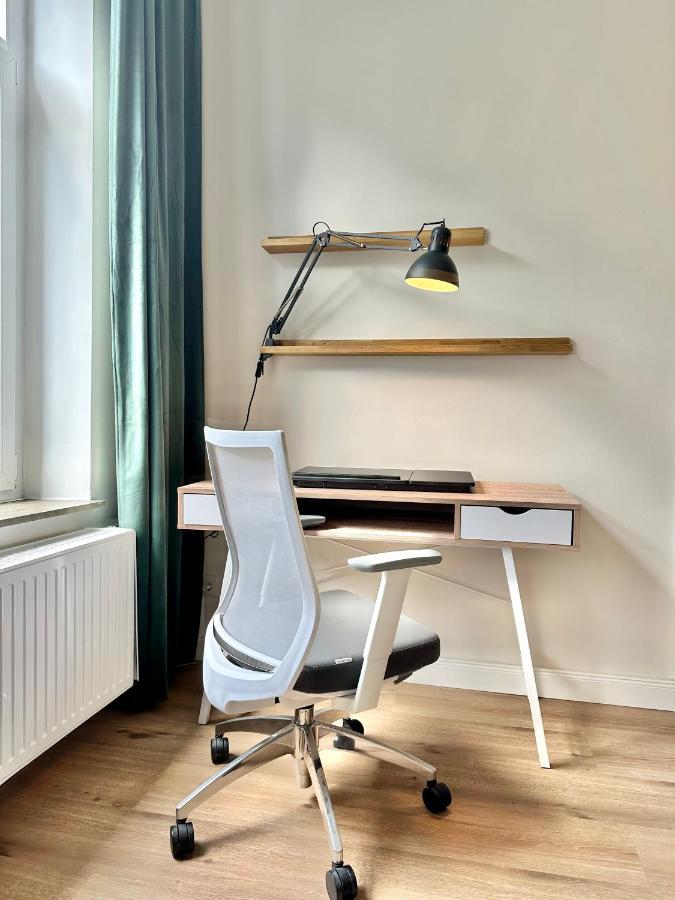 Exklusives City-Apartment Im Herzen Oldenburgs Mit Balkon Und Parkplatz A36 Esterno foto