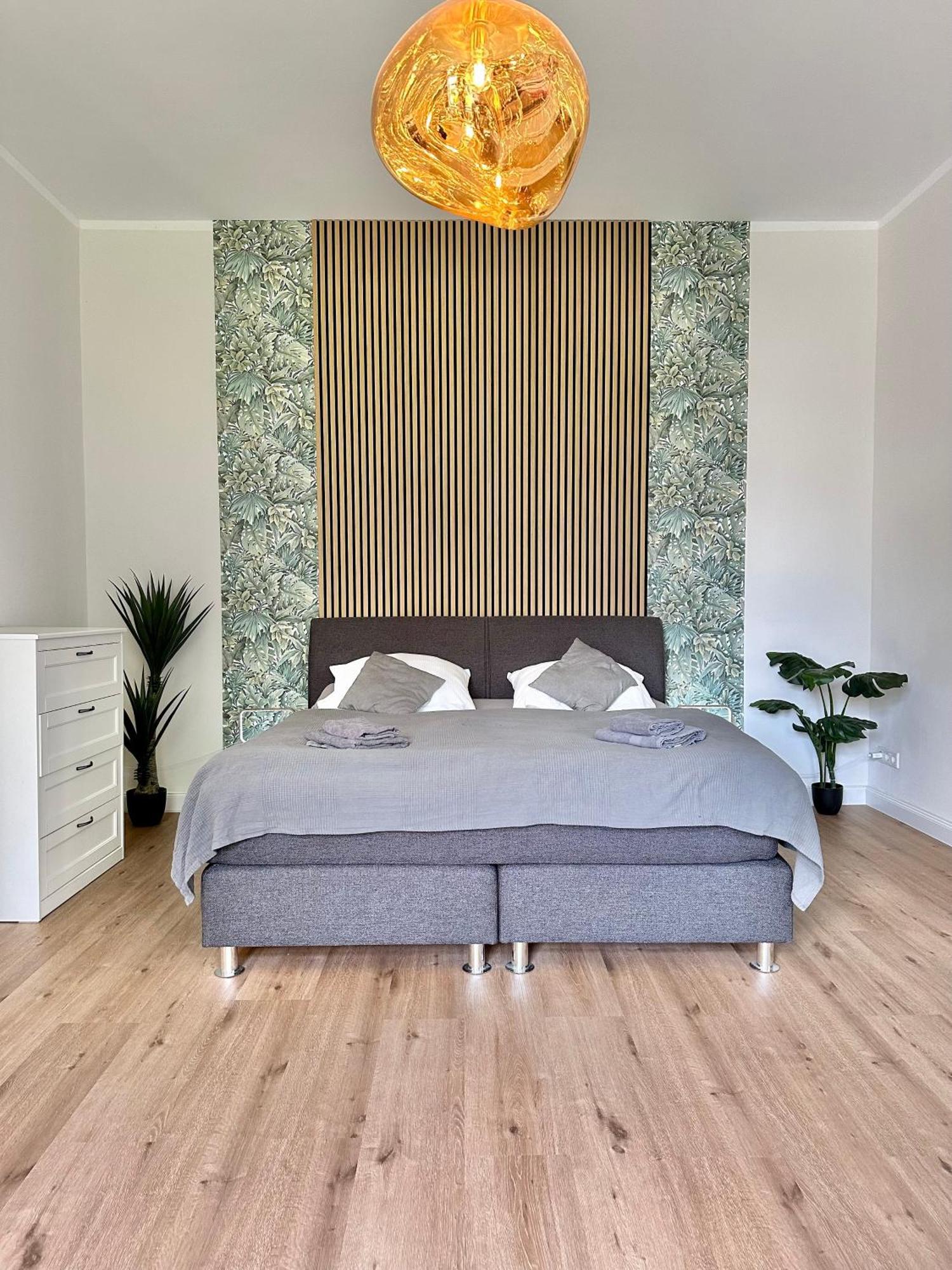 Exklusives City-Apartment Im Herzen Oldenburgs Mit Balkon Und Parkplatz A36 Esterno foto